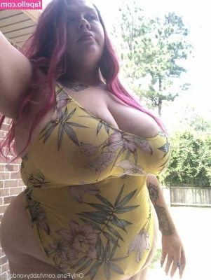 Dick Gobbler Tabby [ dick-gobbler-tabby ] - Do you like my big boobs? 🤤