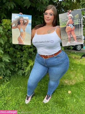 u16554922 - I need someone to touch me all over 🥰❤😗