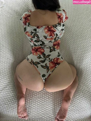 alixm00n - 🌸Spanking vid game!!🌸  The bigger the tip the more spanks!!🍑