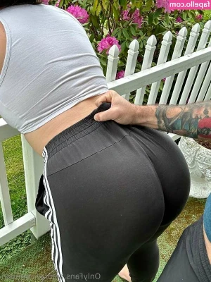 alixm00n - Kneel down and beg to send