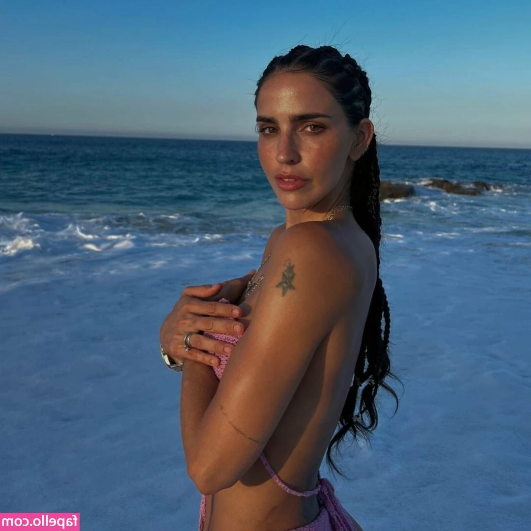 De Regil Barbara [ de-regil-barbara ] - Can you breed me 🤪