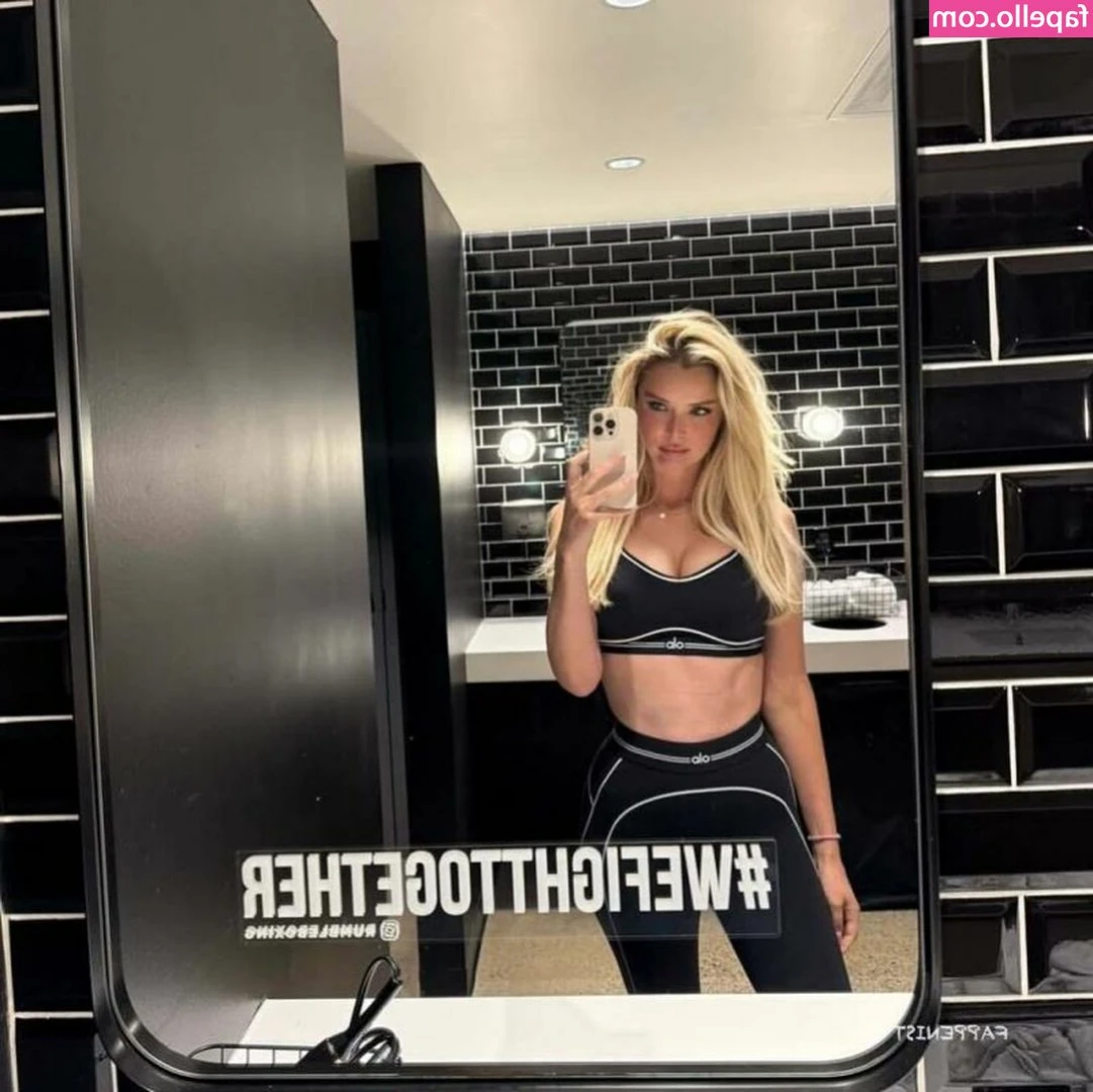 Meghan Chayka [ meghan-chayka ] - Mommy had little fun in the shower 🧼 Do you want to help with the