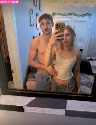 Luv_birds [ luv-birds ] - Have a wank on me