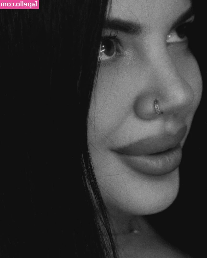 vvv.k_s [ vvv-k-s ] - I’ve added some new lingerie sets to my wishlist. I’m always