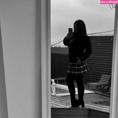 vvv.k_s [ vvv-k-s ] - no pulling out, you hear me? I want to be FILLED UP