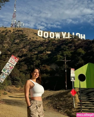 holasoythalia - It’s beautiful outside today! I needed some fresh air on my