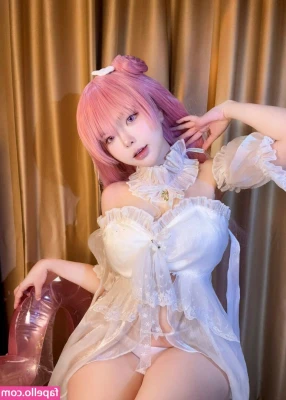 nchr_x [ nchr-x ] - Me and a friend are planning to do a sexy girl on girl photoshoot