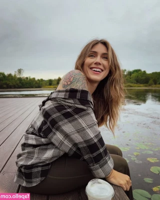 marzz - Esta lengüita quiere jugar con tu