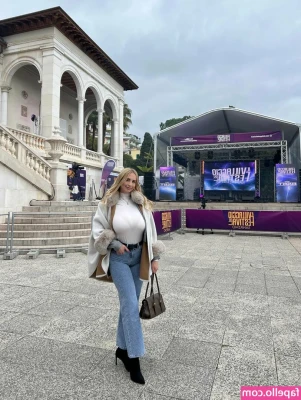 Maria Arreghini [ maria-arreghini ] - white toes 🤪🥰
