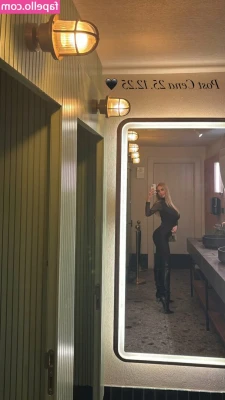 Maria Arreghini [ maria-arreghini ] - Anyone up for a little taboo? My step-brother caught me masturbating!!
