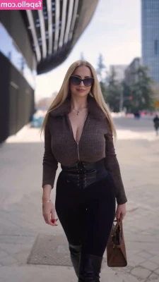 Maria Arreghini [ maria-arreghini ] - city girl
