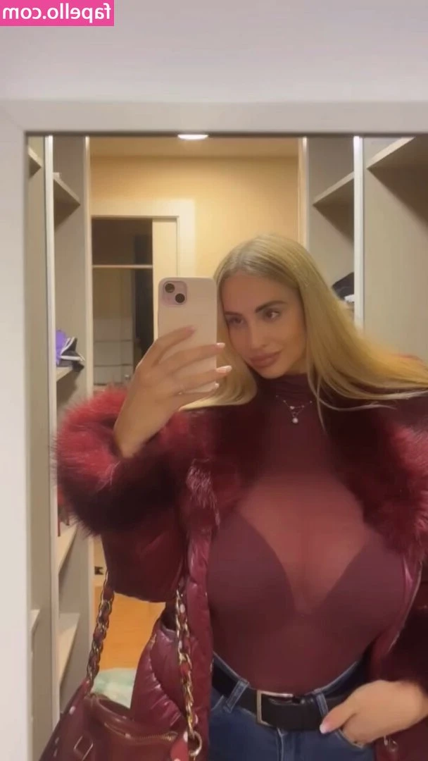 Maria Arreghini [ maria-arreghini ] - I need to get fucked in my ass so bad 😩😩