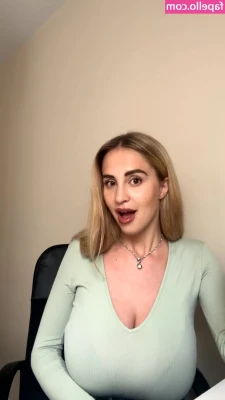 Maria Arreghini [ maria-arreghini ] - so much ass 😵‍💫 i love to shake it and spank it