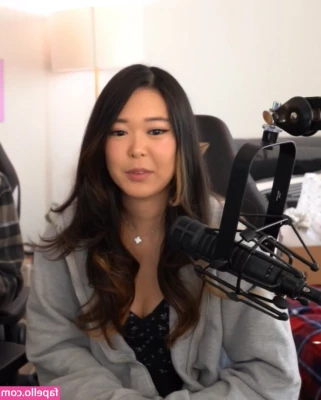 ExtraEmily - Wouldn t you want officer Axel to suck your dick daddy