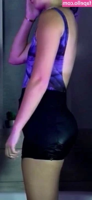ExtraEmily - iso some ass eating. giving or receiving, im not picky😋