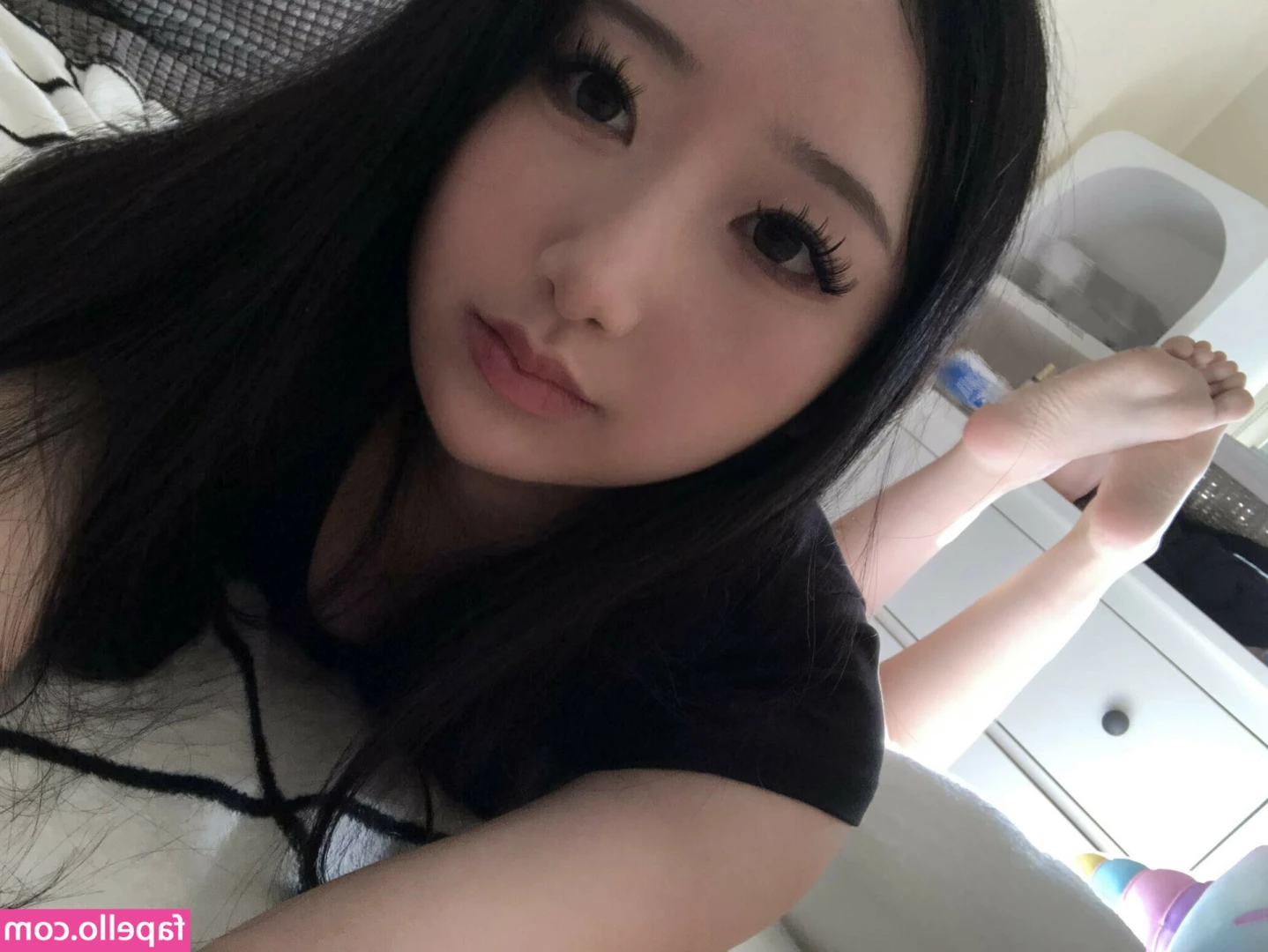 mina [ mina-2 ] - A good girl with a few bad habits