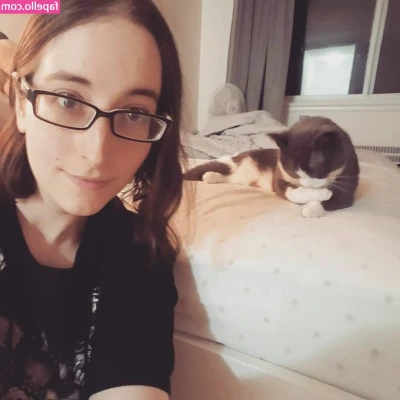 BoringKate - I can make you cum using only my tongue. 👅🍆💦