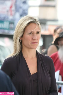 Sophie Raworth [ sophie-raworth ] - that shit was wild and kinda weird 😬 imma send another dm and let