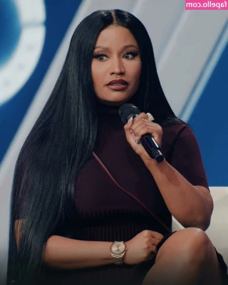 Nicki Minaj [ nicki-minaj ] - A little vid to hold you over:3 I’m using my dick so much today lol