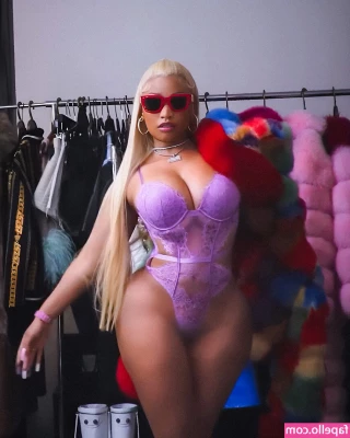 Nicki Minaj [ nicki-minaj ] - wanna see me jerking off in FULL HD  write me in dm SOLO and i ll