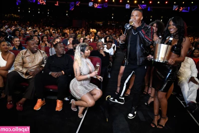 Nicki Minaj [ nicki-minaj ] - I still have one more vacation day left  what should I do