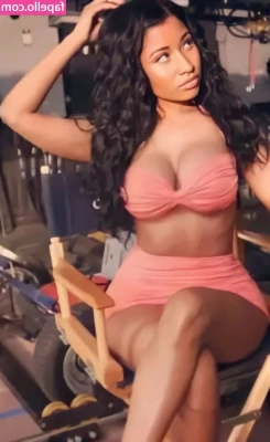 Nicki Minaj [ nicki-minaj ] - Estas listo para mi  vienes a hacerme compañía o quieres destrozar