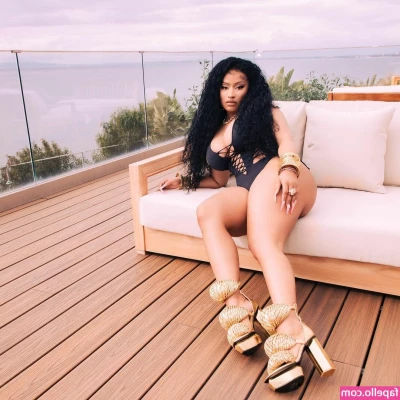 Nicki Minaj - im back