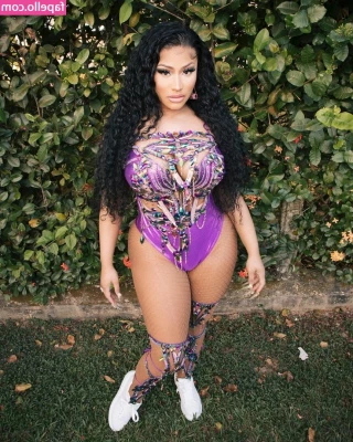 Nicki Minaj [ nicki-minaj ] - How would you like to undress me after a fancy date night   hotwife 