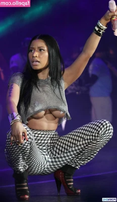 Nicki Minaj [ nicki-minaj ] - Just arrived at my hotel! Look at my gorgeous studio!!!