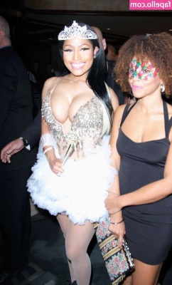 Nicki Minaj [ nicki-minaj ] - The making of a new batch of Loser lollies.