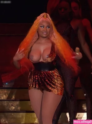 Nicki Minaj [ nicki-minaj ] - What’s your favorite role play? ☁️ ✨