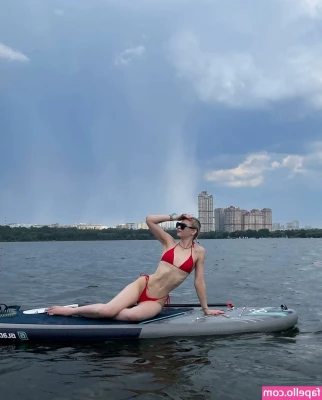 Elizaveta Grokhotova [ elizaveta-grokhotova ] - How would you like this load   ignore the dog