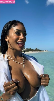 drayadominicana - Vi arrapa questo mini video ? 😏