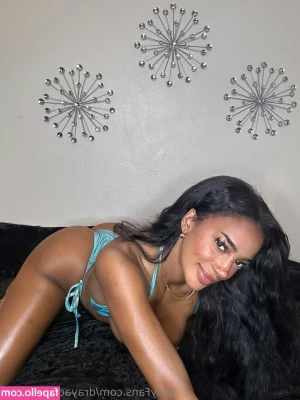 drayadominicana - Tits the season! Day 9 is the gift of my fine self 😘