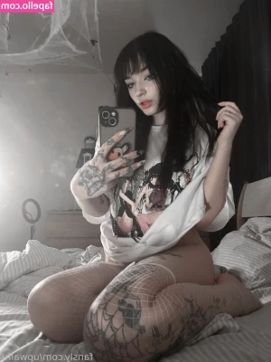 Yourpersonalwaifu - Haha this girl I like said I gotta pretty pussy I wonder if she ll