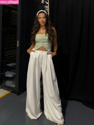 Jackie Redmond [ jackie-redmond ] - BREED ME FULL CLIP #breed #breedable