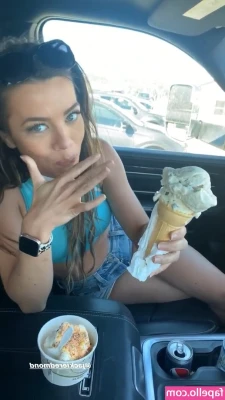 Jackie Redmond [ jackie-redmond ] - Would your Mrs wear this on vacation?