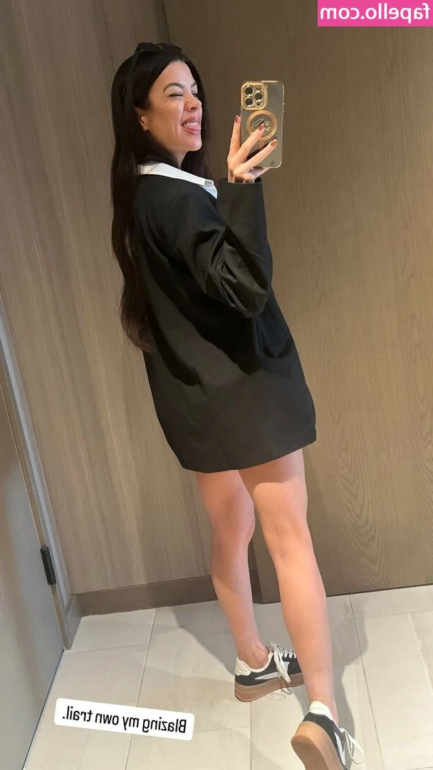 Jackie Redmond [ jackie-redmond ] - Hope this helps get you through this Friday daddies   don t forget I