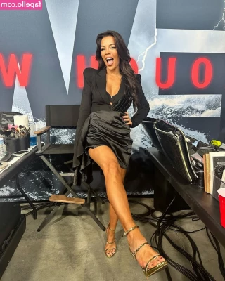 Jackie Redmond [ jackie-redmond ] - My price monthly has been upped to 13$ but I’ll still be posting part 1