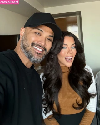 Jackie Redmond [ jackie-redmond ] - (9 mins) making myself squirt three times and fucking my ass too !!!!