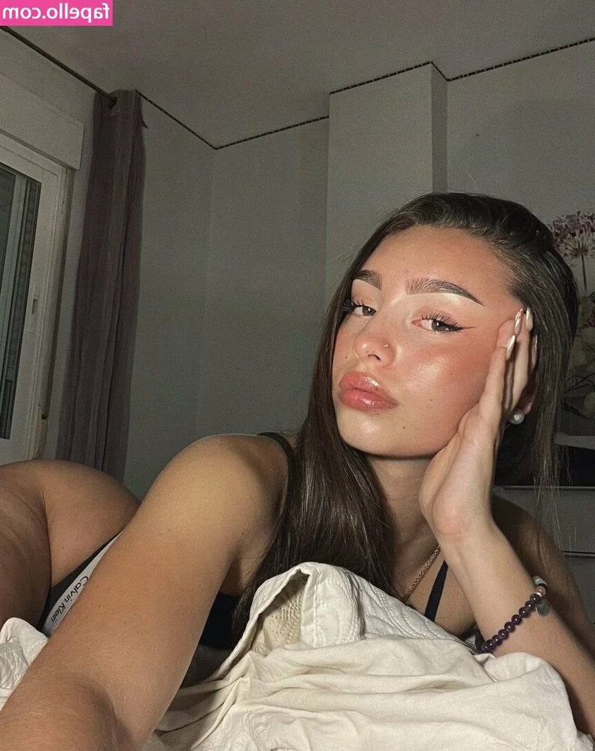jacqueelgr - staring into your soul😵‍💫