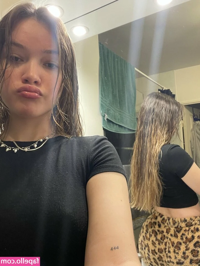 paulineonlinee - I’m on my way home today! 💋