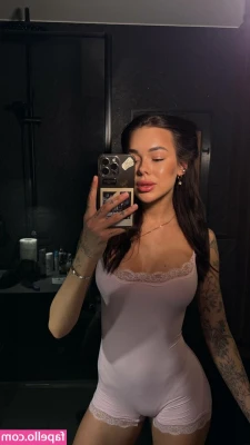 im_yuleila [ im-yuleila ] - Do you like when I suck it like that? 💖🖕🏼😜