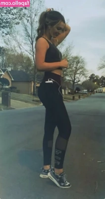Dessilyn Johnson [ dessilyn-johnson ] - didn't have the time, nor the desire, to edit these pictures... this