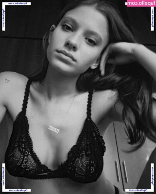 Victoria Biocca [ victoria-biocca ] - I'm back from my weekend rest ♡ will be online to chat and schedule