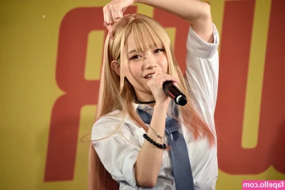 Akari Akase [ akari-akase ] - Are you down for some juicy fruit?