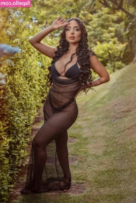 Nyvi Estephan [ nyvi-estephan-1 ] - Amoorrr I am doing custom videos XXX!!!🔥🔥 Riding dildo, titjob,