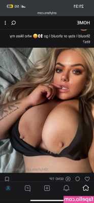 Ashcurvesxx - Air is overrated, let me sit on you instead ?😁😈