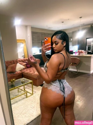 Laurenisbackkk - Here's a few pics from my very first Valentine's set back in February