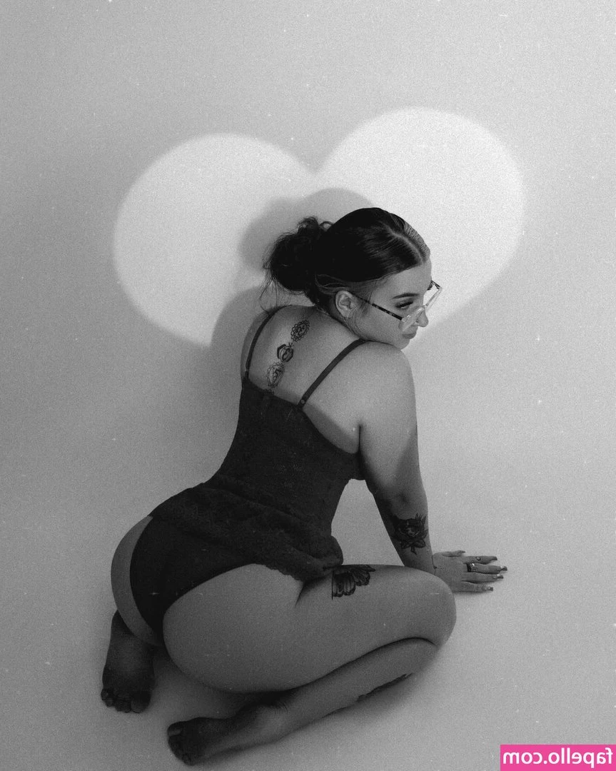 Geminigodi - Touch me here…🥰